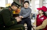 【视觉泰州】学雷锋见行动